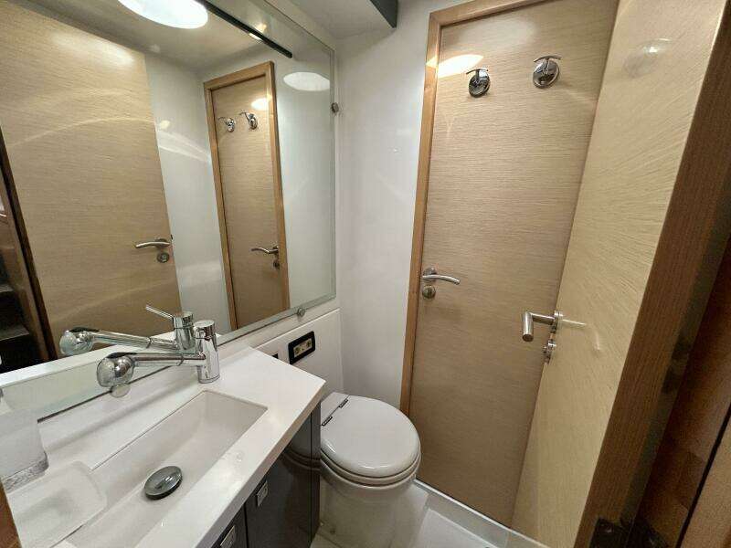 No Agenda 56ft Fountaine Pajot Yacht For Sale