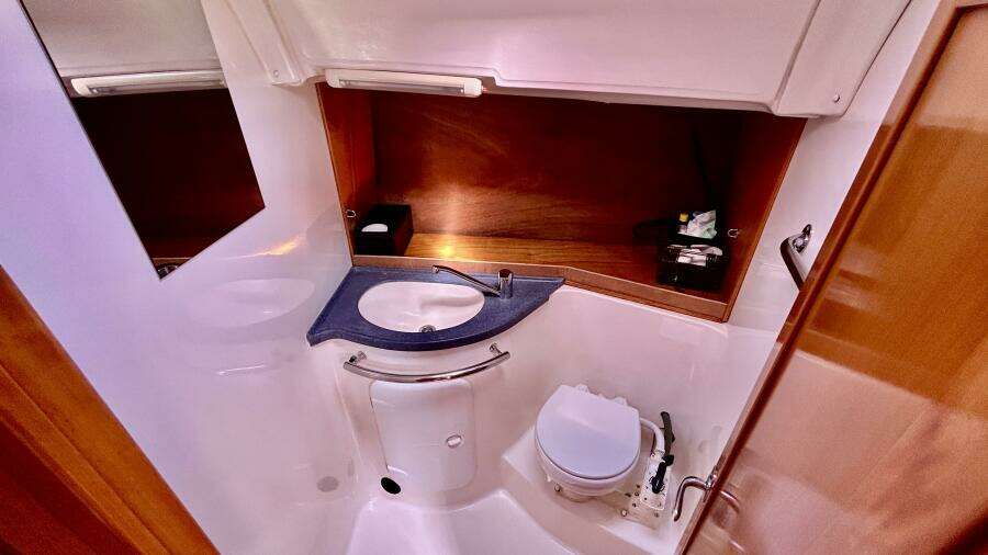 45ft Bavaria Yacht For Sale