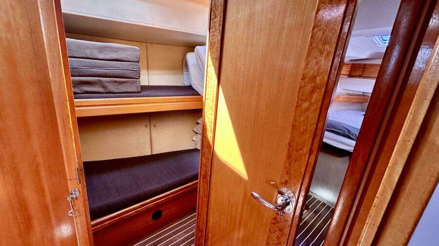 45ft Bavaria Yacht For Sale