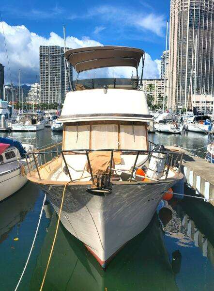 LELE WAI 34ft CHB Yacht For Sale