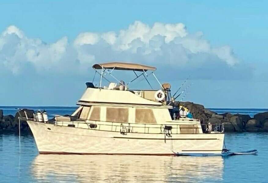 LELE WAI 34ft CHB Yacht For Sale
