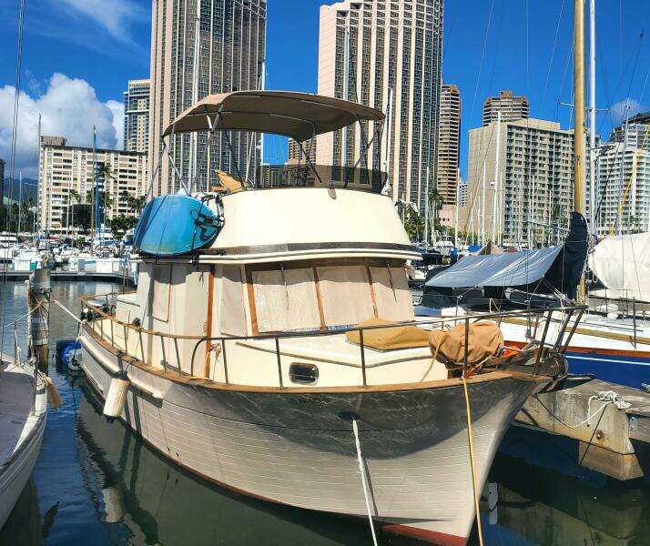 LELE WAI 34ft CHB Yacht For Sale