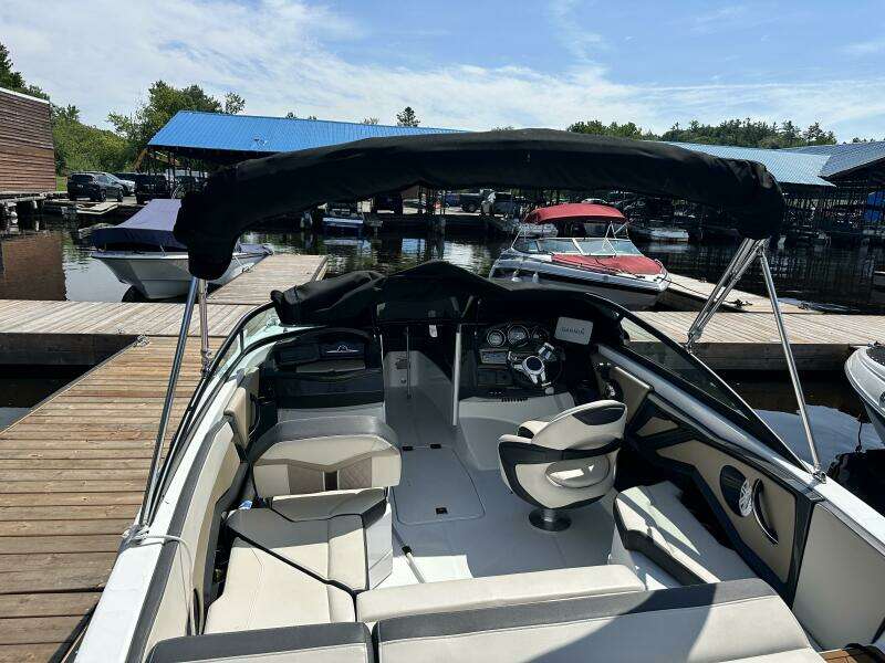23ft Monterey Yacht For Sale