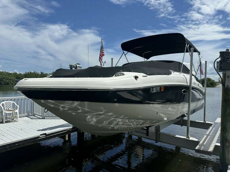 24ft Hurricane Yacht For Sale