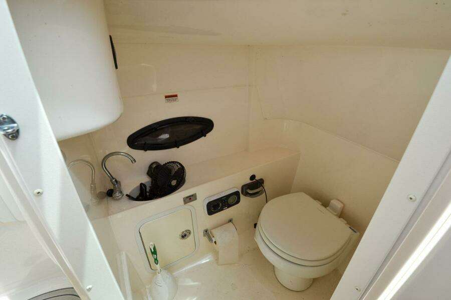24ft Hurricane Yacht For Sale