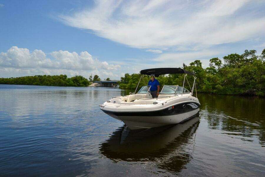 24ft Hurricane Yacht For Sale
