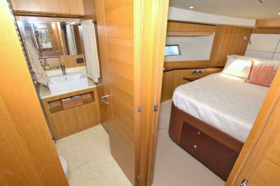Wanderlust 60ft Dyna Yachts Yacht For Sale