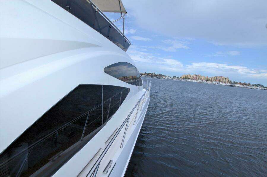 Wanderlust 60ft Dyna Yachts Yacht For Sale