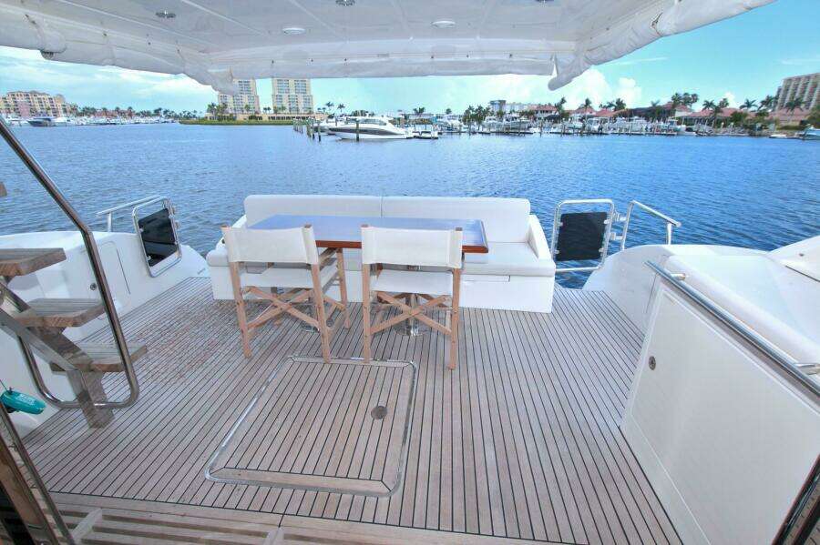 Wanderlust 60ft Dyna Yachts Yacht For Sale
