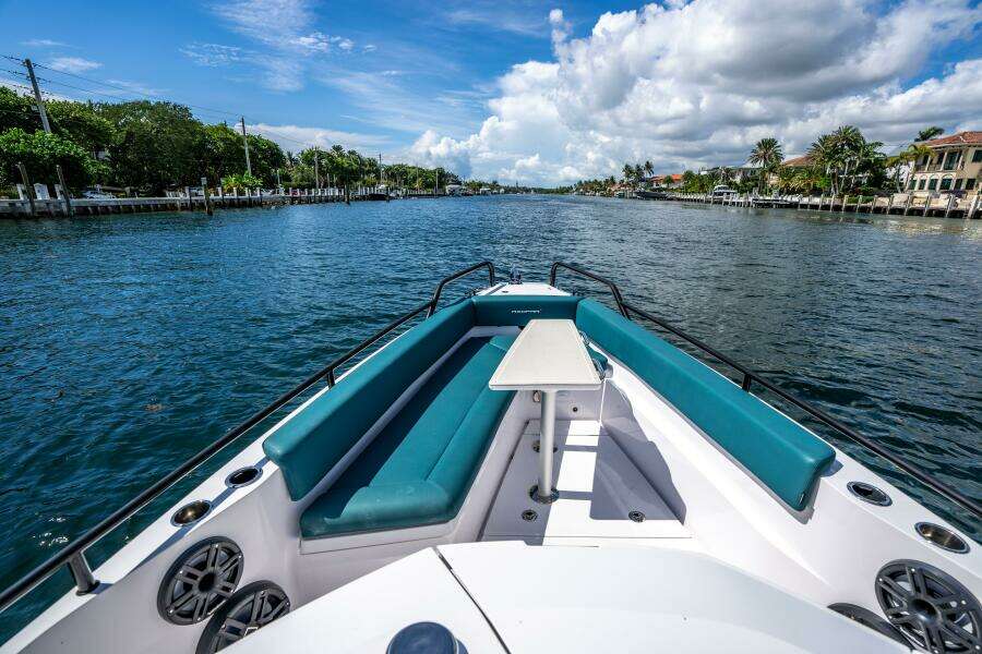 28ft Axopar Yacht For Sale