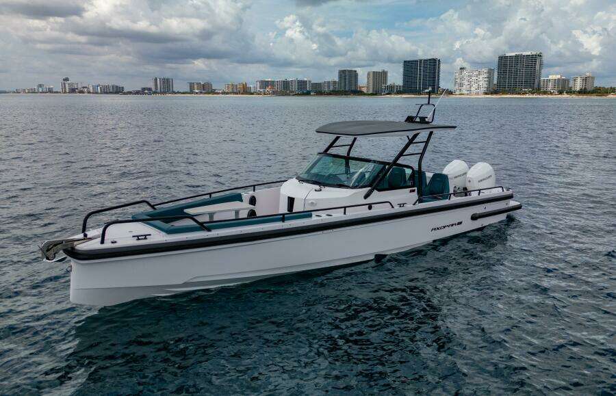 28ft Axopar Yacht For Sale