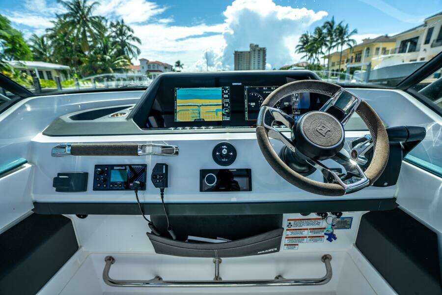 28ft Axopar Yacht For Sale