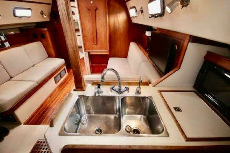 Solasta 35ft Island Packet Yacht For Sale