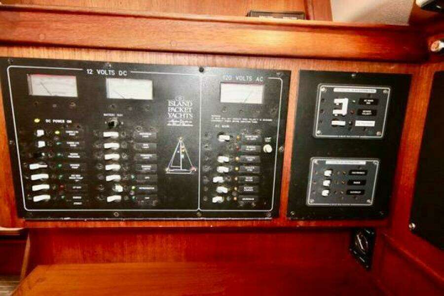 Solasta 35ft Island Packet Yacht For Sale
