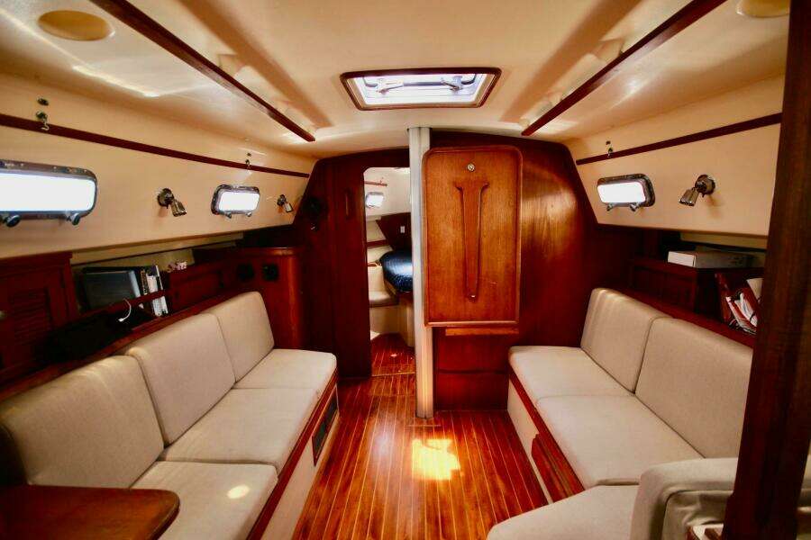 Solasta 35ft Island Packet Yacht For Sale