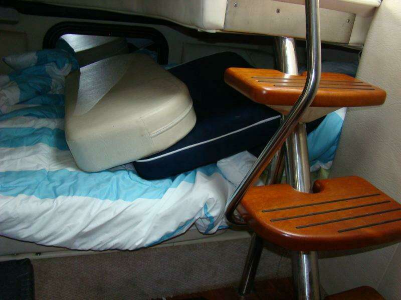 37ft Rinker Yacht For Sale