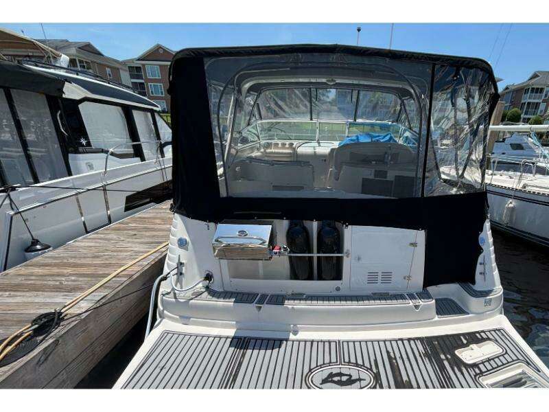 37ft Rinker Yacht For Sale