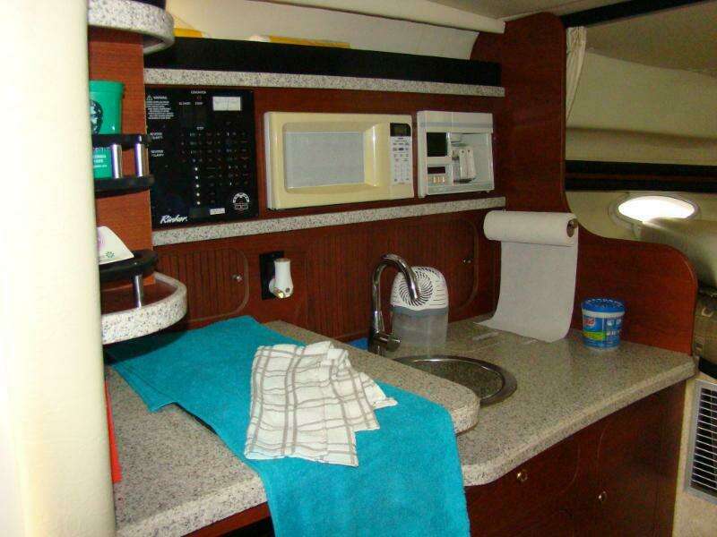 37ft Rinker Yacht For Sale