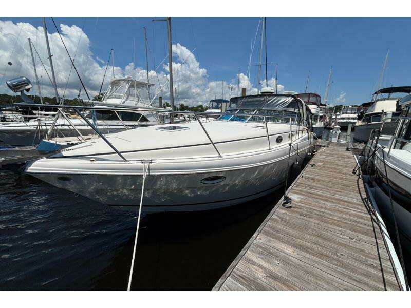 37ft Rinker Yacht For Sale