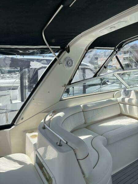 37ft Rinker Yacht For Sale