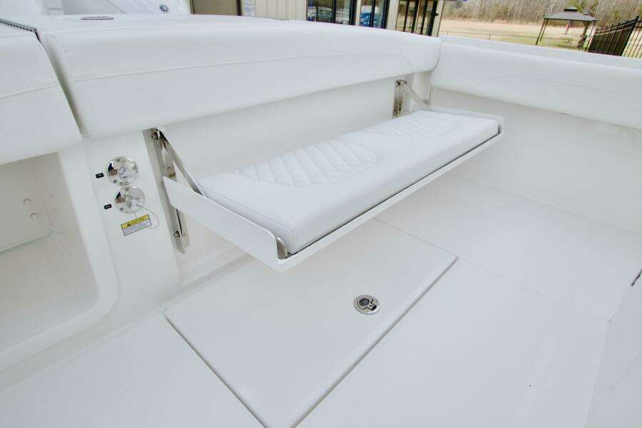 On Order 25ft Regulator Yacht For Sale