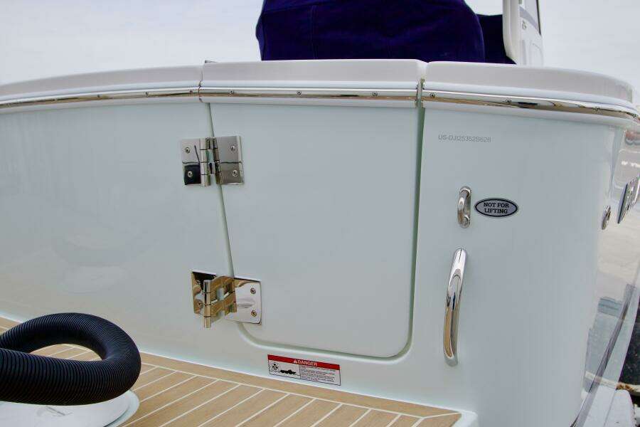 On Order 25ft Regulator Yacht For Sale