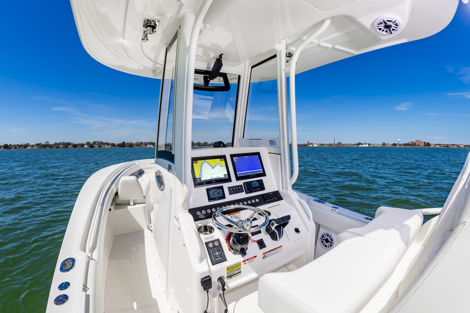 25Regulator2026Hull352_013