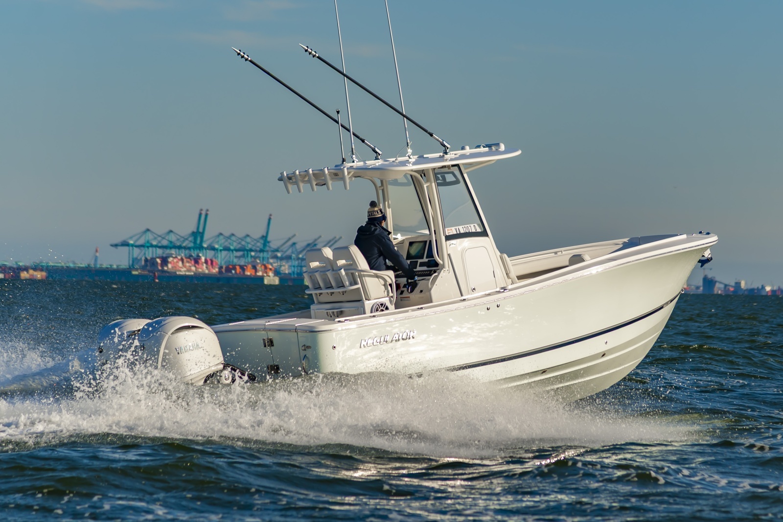 25Regulator2026Hull352_006