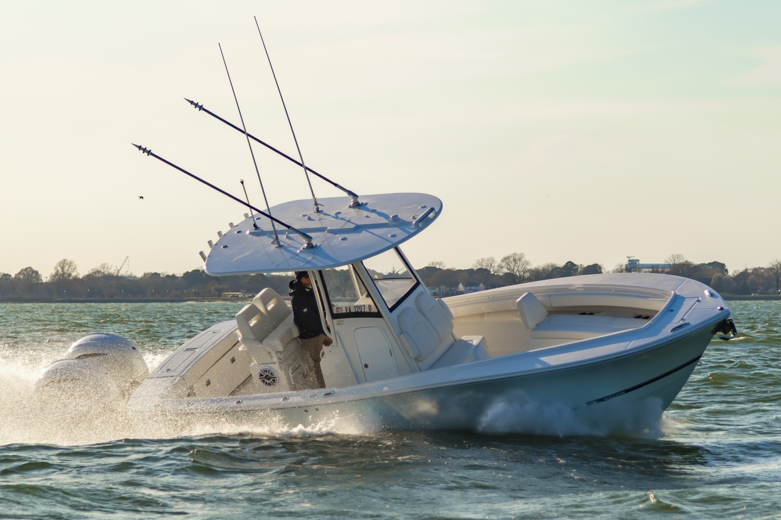 25Regulator2026Hull352_007