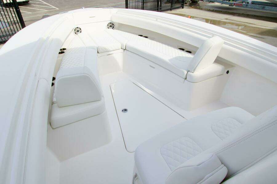 On Order 25ft Regulator Yacht For Sale