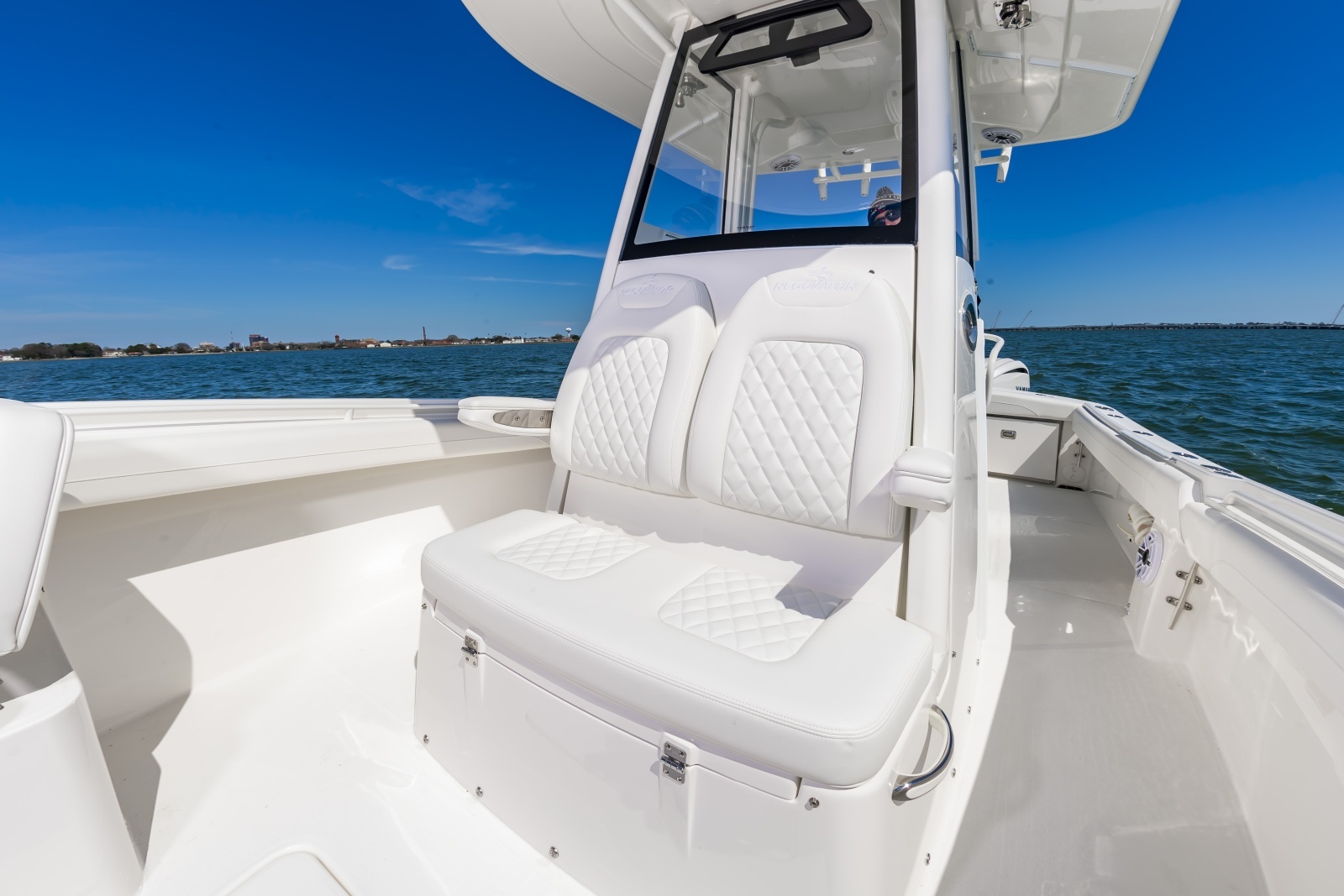 25Regulator2026Hull352_029