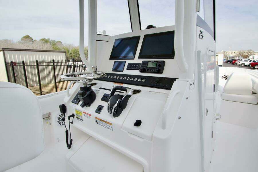 On Order 25ft Regulator Yacht For Sale