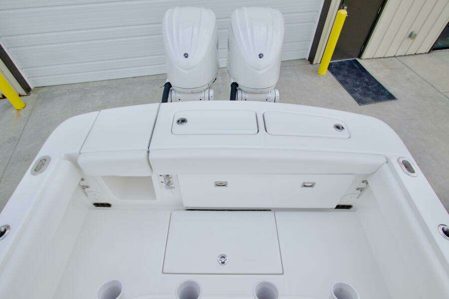 On Order 25ft Regulator Yacht For Sale