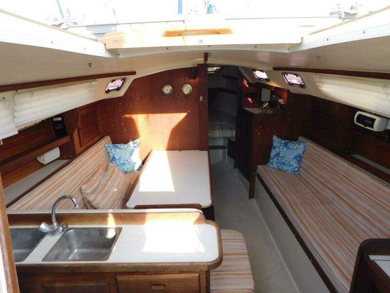 30ft Catalina Yacht For Sale