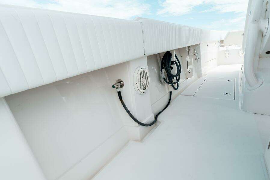 34ft Jupiter Yacht For Sale