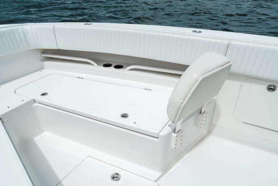 34ft Jupiter Yacht For Sale
