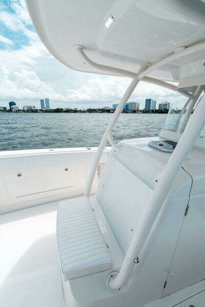 34ft Jupiter Yacht For Sale