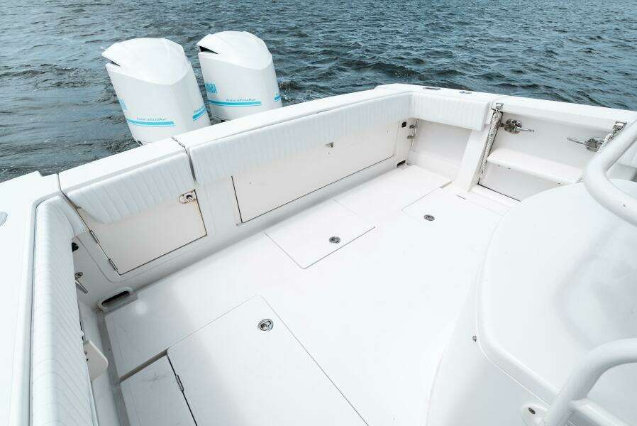 34ft Jupiter Yacht For Sale