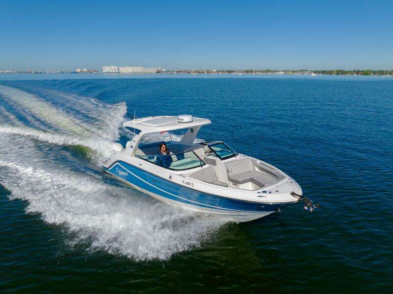 31ft Sea Ray Yacht For Sale