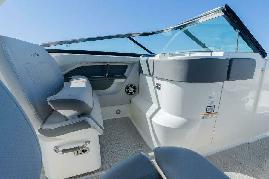 31ft Sea Ray Yacht For Sale