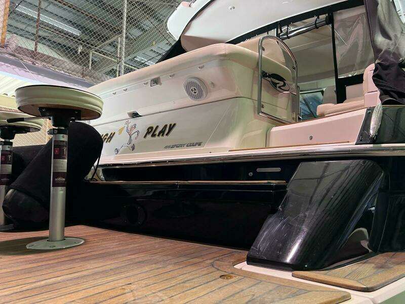 44ft Regal Yacht For Sale