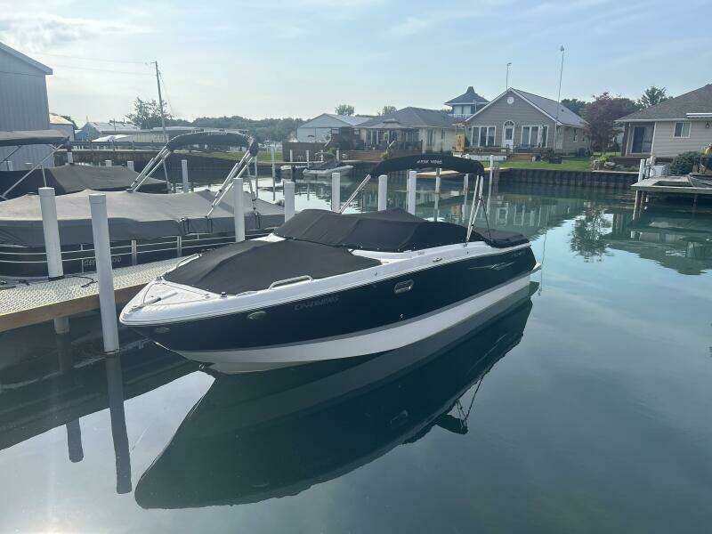26ft Four Winns Yacht For Sale