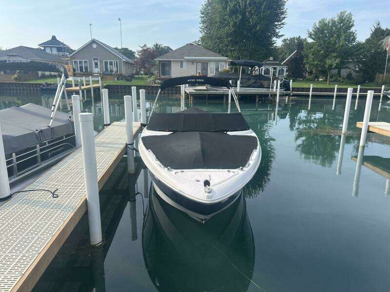 26ft Four Winns Yacht For Sale