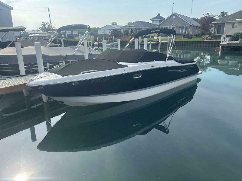 26ft Four Winns Yacht For Sale