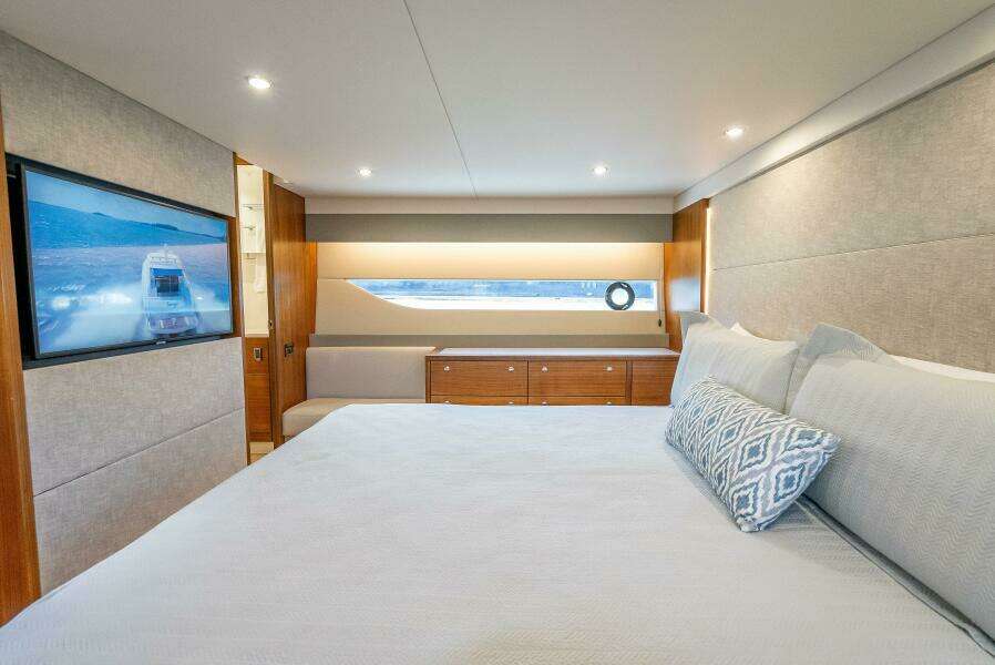MAN CAVE 50ft Maritimo Yacht For Sale