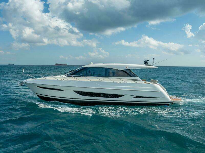 MAN CAVE 50ft Maritimo Yacht For Sale