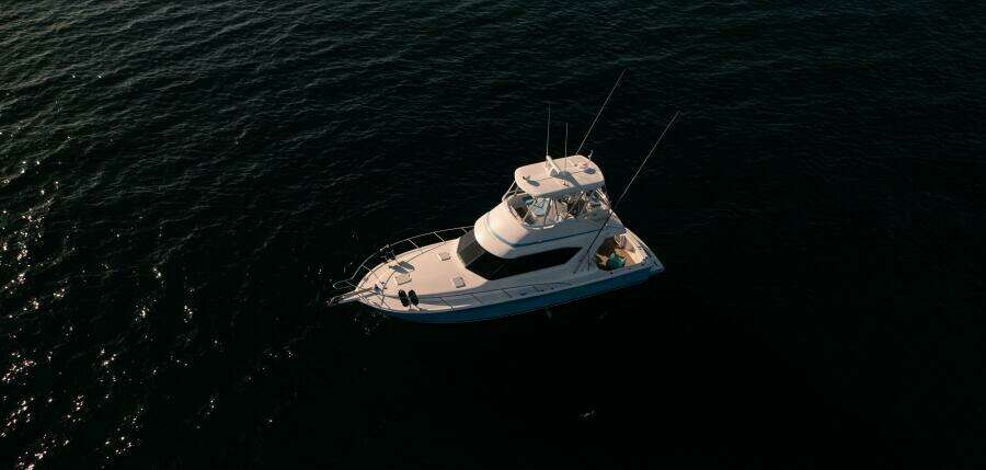 2002 Riviera 40 Flybridge - SKIESTA
