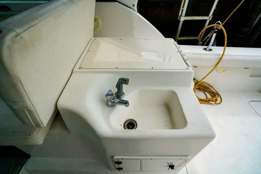 REEF FIN ANCE 29ft Tiara Yachts Yacht For Sale
