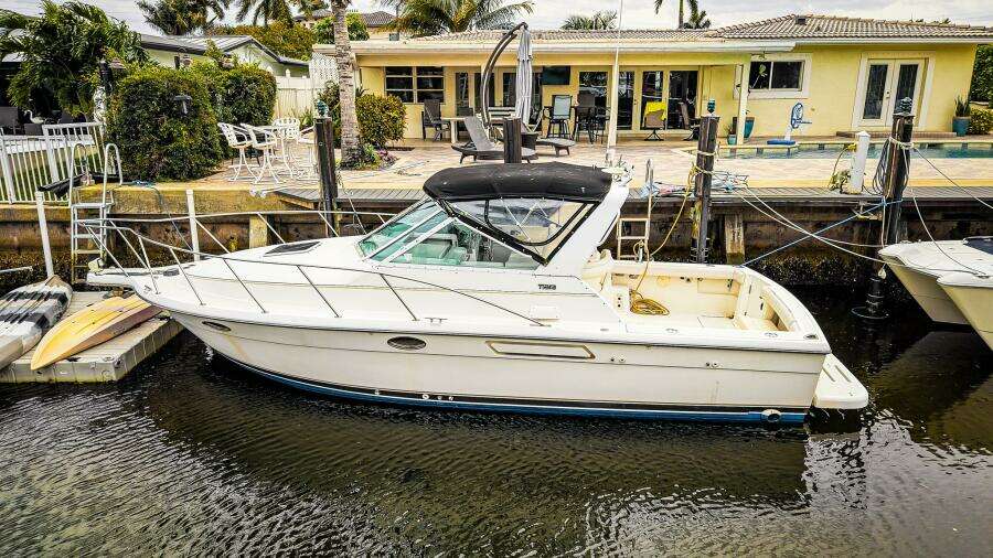 REEF FIN ANCE 29ft Tiara Yachts Yacht For Sale