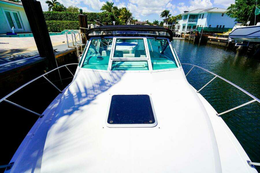 REEF FIN ANCE 29ft Tiara Yachts Yacht For Sale